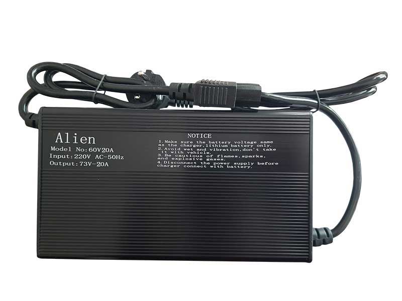 Incarcator scuter, tricicleta electrica Litiu 73V 20A