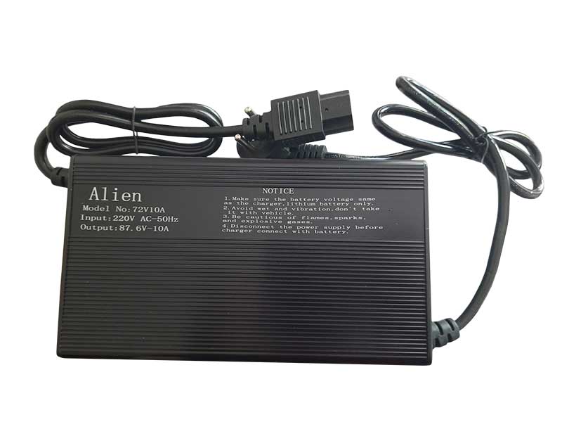 Incarcator scuter, tricicleta electrica Litiu 87.6V 10A